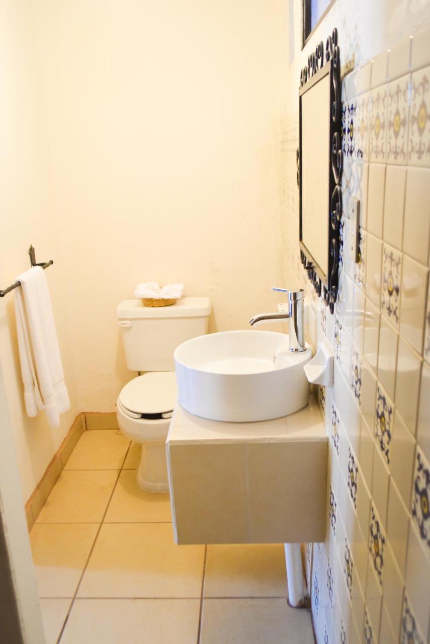 Hotel Villa De Flores Uruapan  Ngoại thất bức ảnh