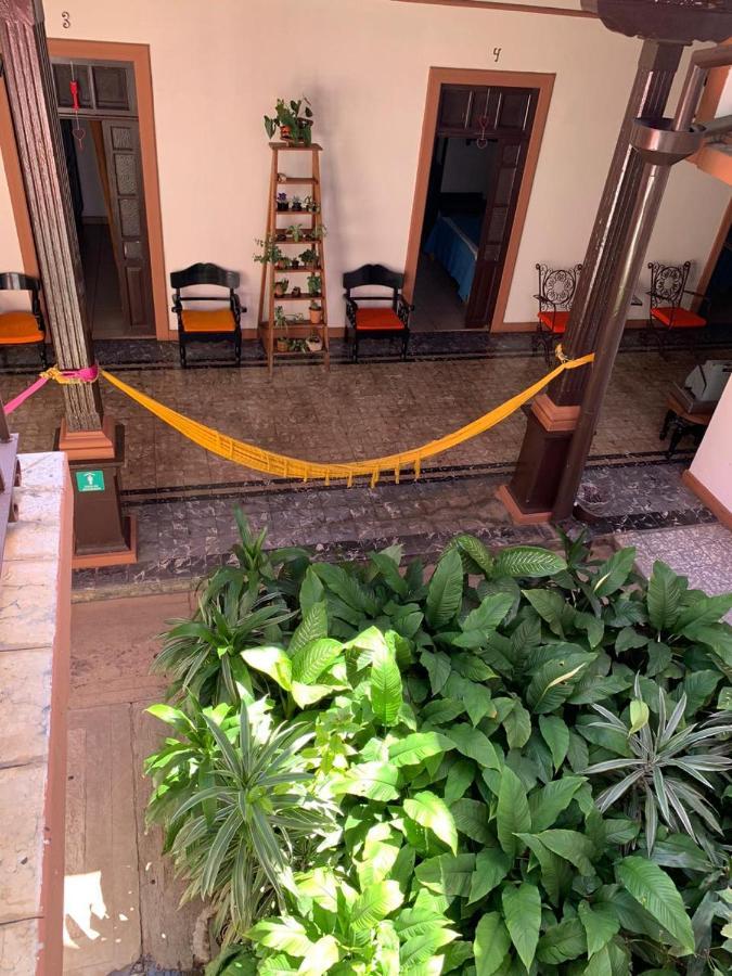 Hotel Villa De Flores Uruapan  Ngoại thất bức ảnh