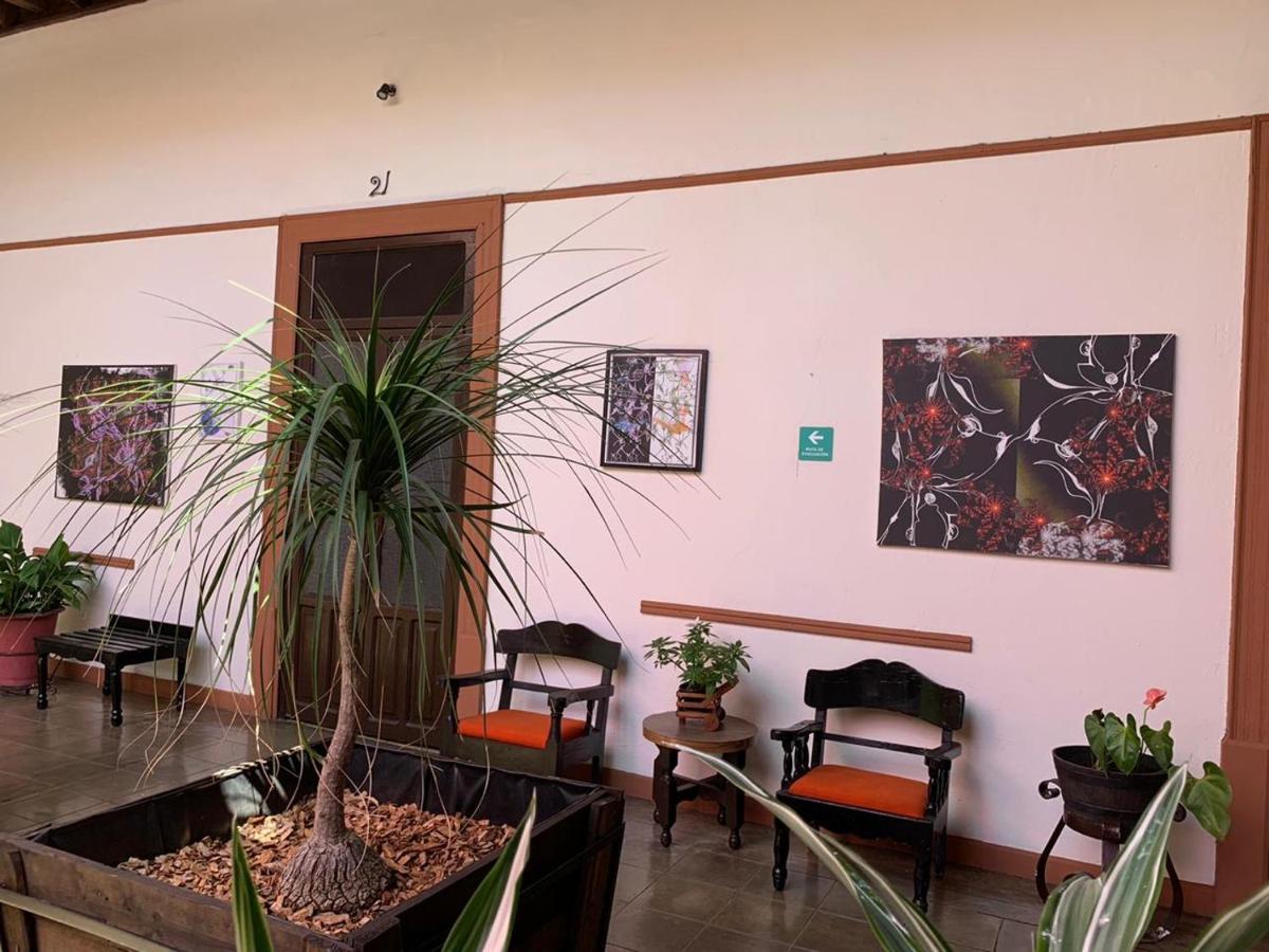 Hotel Villa De Flores Uruapan  Ngoại thất bức ảnh