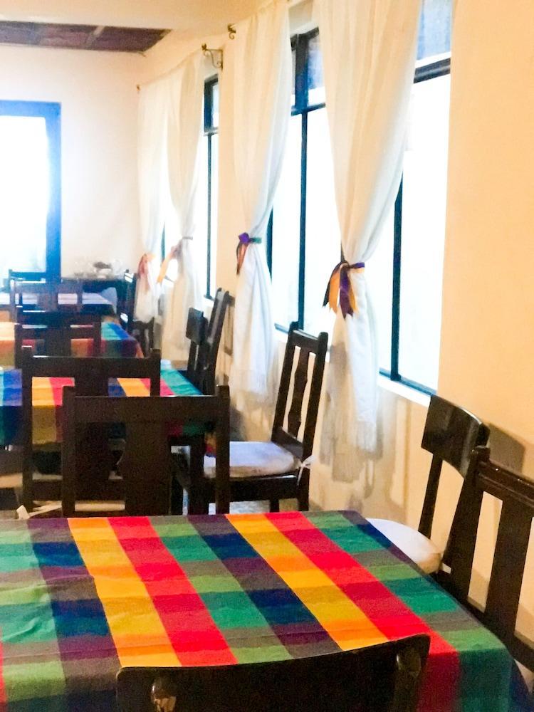Hotel Villa De Flores Uruapan  Ngoại thất bức ảnh